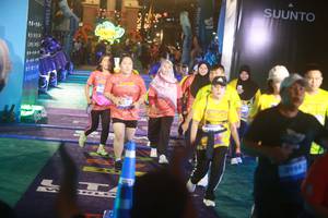 BIB: 3984
                            <button type="button" onclick="openModal(26275186)" class="btn btn-primary btn-sm float-right btn-popup" data-toggle="modal" data-target=".modal-high-quality">
                        <i class="fas fa-shopping-cart"></i> Add to Cart
                    </button>
                                            <button type="button" onclick="isThisMe(26275186, true)" class="btn btn-success btn-sm float-right btn-popup btn-isme hidden" data-toggle="tooltip" data-placement="bottom" title="นี่คือรูปของคุณใช่ไหม คลิกที่นี่เพื่อเอาเข้าอัลบั้ม">
                        <i class="fas fa-plus"></i> Add to album
                    </button>
                    <button type="button" onclick="isThisMe(26275186, false)" class="btn btn-warning btn-sm float-right btn-popup btn-isnotme hidden">
                        <i class="fas fa-ban"></i> Remove from album
                    </button>